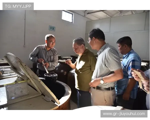 依山就势打造高海拔山区特色生态足球场建设模式创新实践探索思路